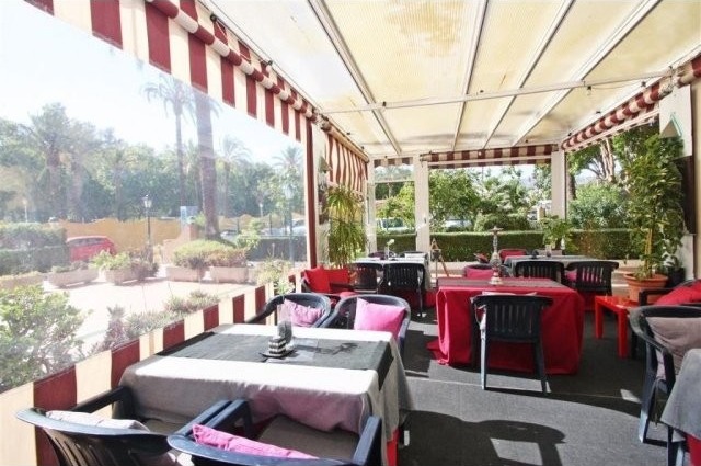 Commercial - Attractively priced Bar in..