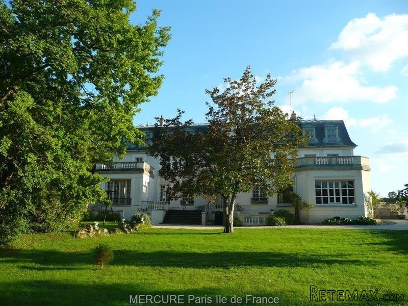 12 bedroom Castle For Sale: 77590 BOIS..