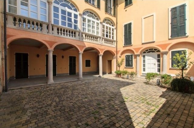3 bedroom Apartment For Sale:..