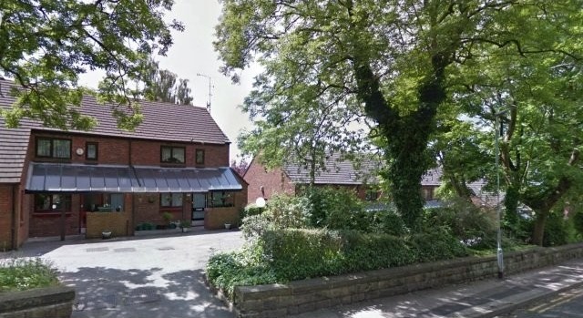 **DISABLED ADAPTED FLAT** 3 bedroom..