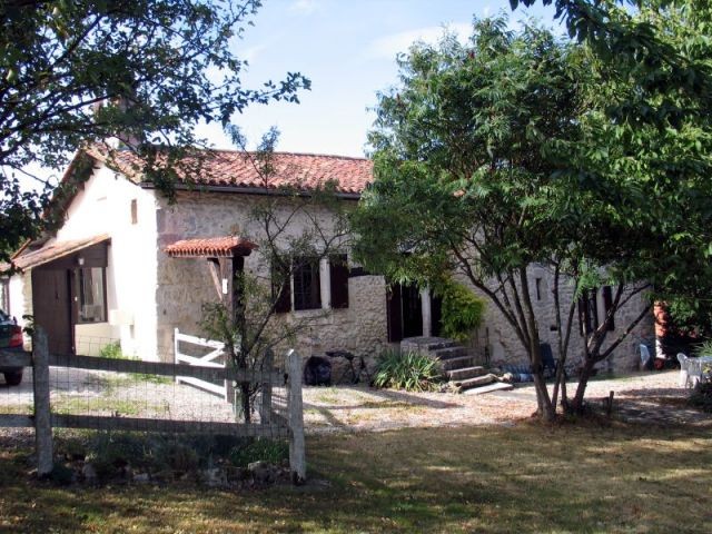 Renovated 3 bedroom property with..