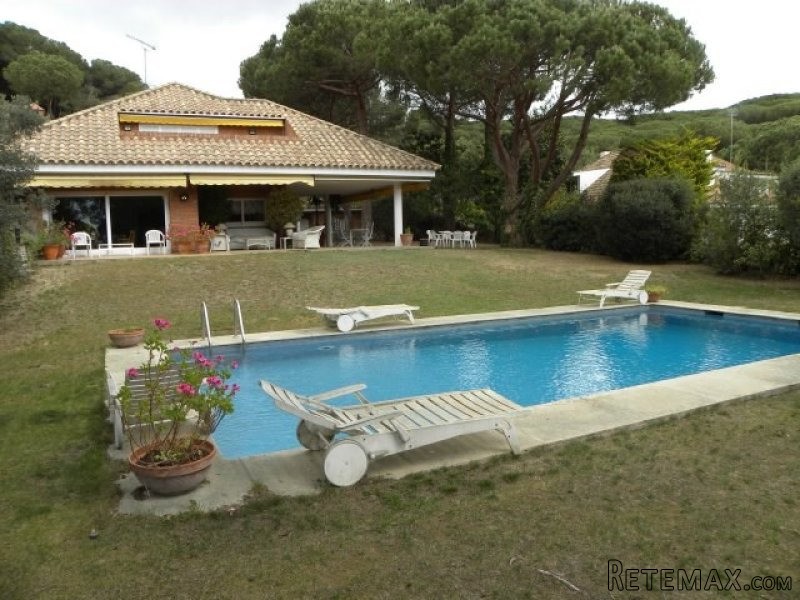 8 bedroom Detached House For Sale:..