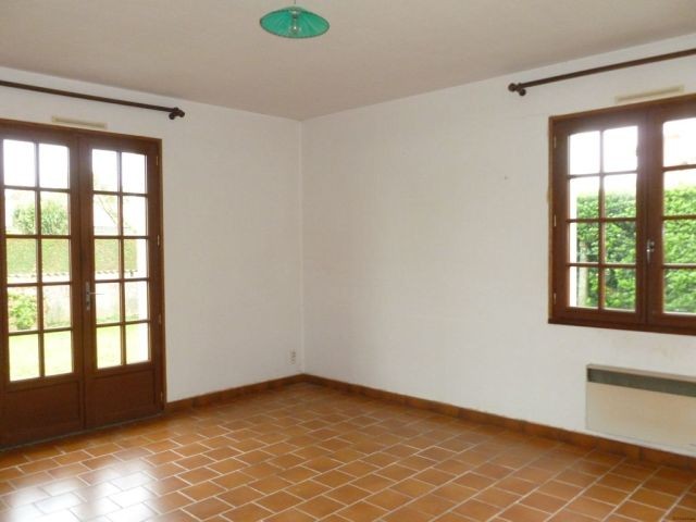Detached 2 Bedroom Bungalow - 2
