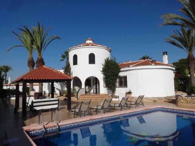 Bungalow for sale 475.000 € Costa..