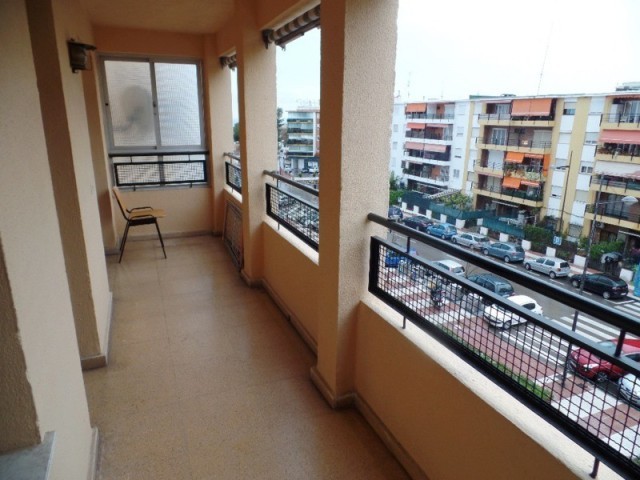 3 Bed Apartment for sale in Marbella