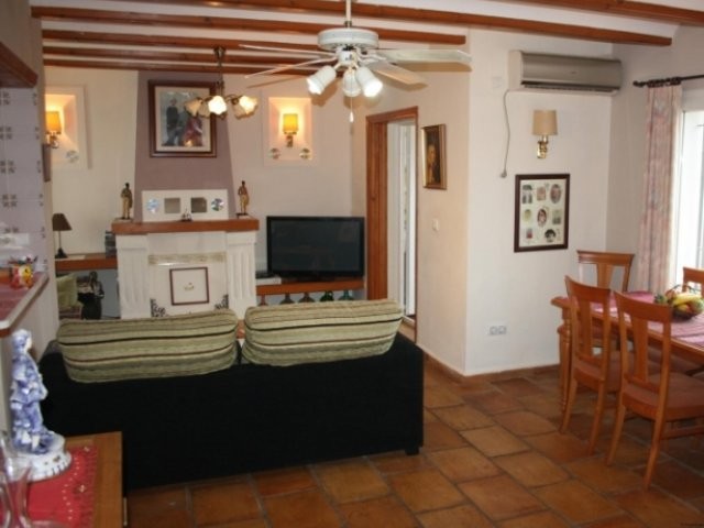 4 Bedrooms - Property - Alicante - For.. - 2