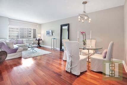 1 bedroom Apartment For Sale: 220 EAST..