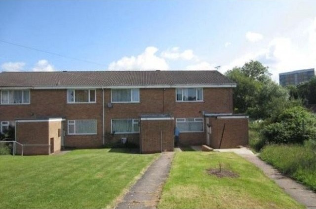 1 Bed Flat/Apartment To Let - 2