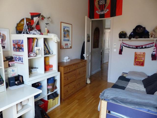 Bright and spacious four bed in Centre.. - 2