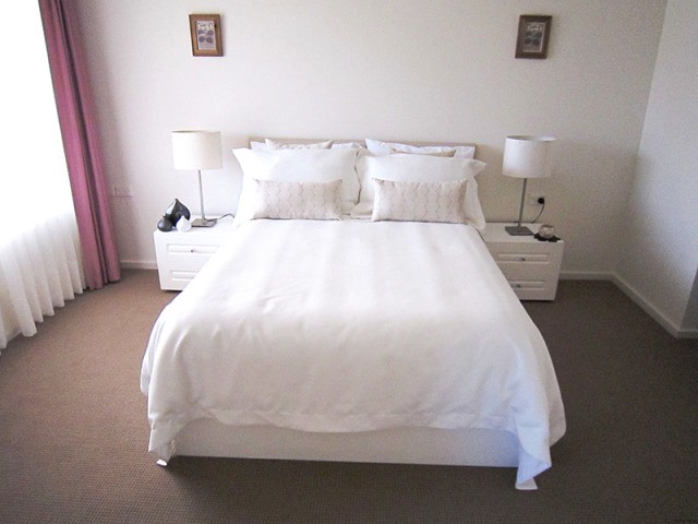 Refurbished serviced apartment in a..