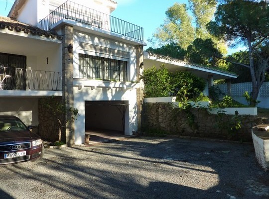 Villa for sale in Elviria, Marbella..