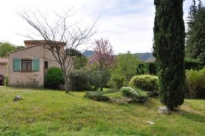 Quality Villa with 9m x 4m Pool