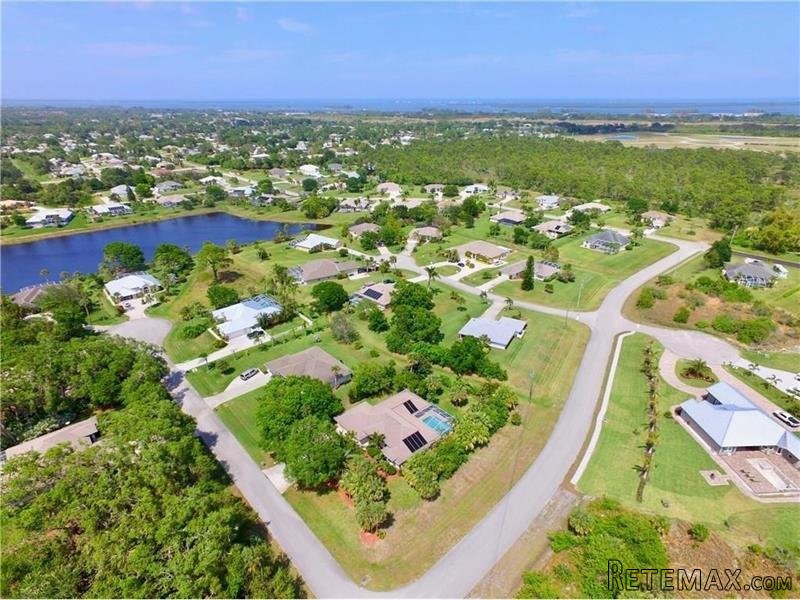 4 bedroom House For Sale: 101 Arega..