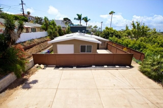 25-27 Briggs Encinitas, California..