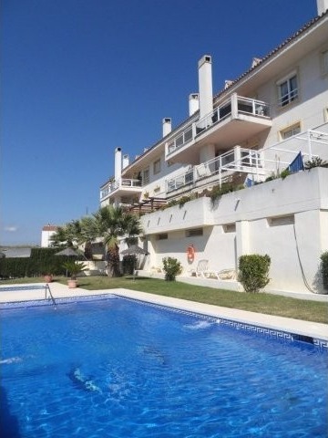 Apartment - This large and luxurious..