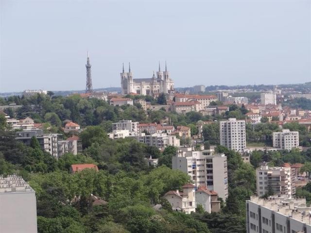 4 bedroom Flat For Sale: 69110 SAINTE..