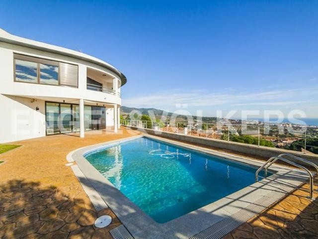 Design and Spectacular Sea views-Costa..