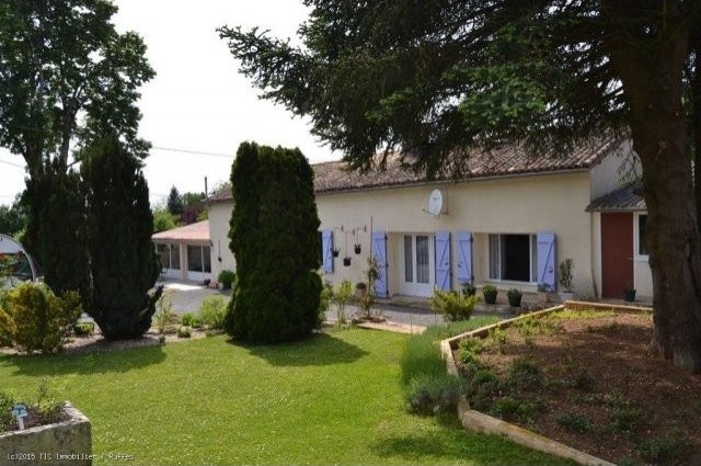 3 Bedroom House Tucked Away in a Quiet..
