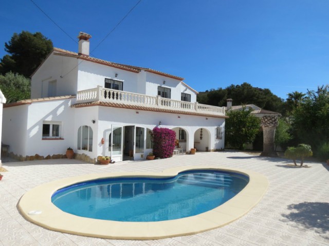 Villa for sale in Moraira