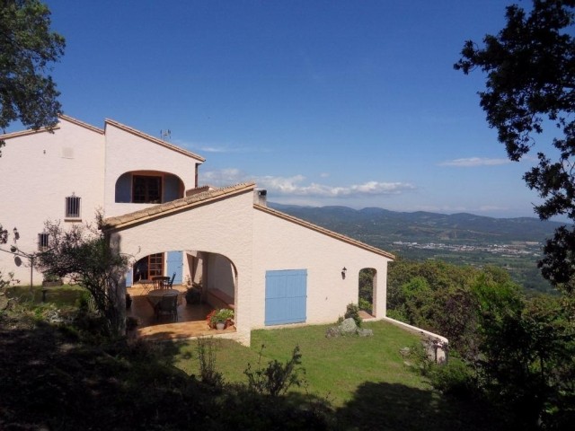 Tres Belle Villa Avec Piscine Et Vues..