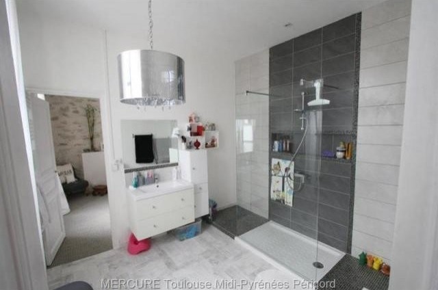 7 bedroom Village House For Sale: 11000.. - 2