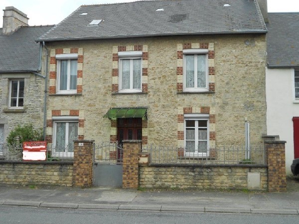 Super French Village House