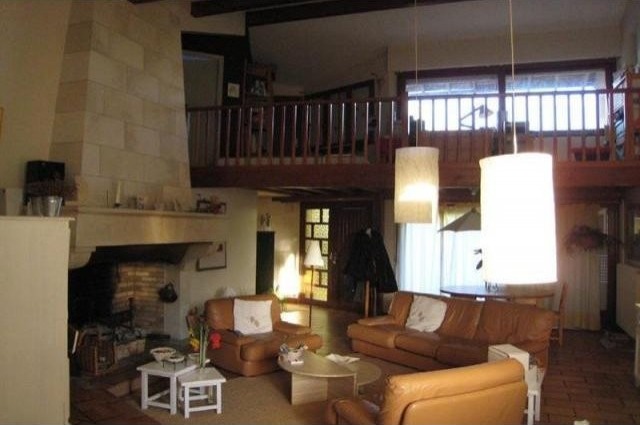 4 bedroom House For Sale: 79000 AUX.. - 2