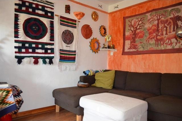 Top floor two bed on Coulee Verte