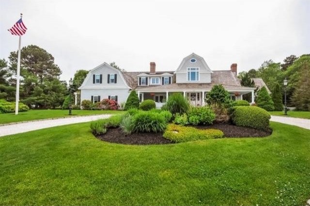 5 bedroom Property For Sale: Carriage..