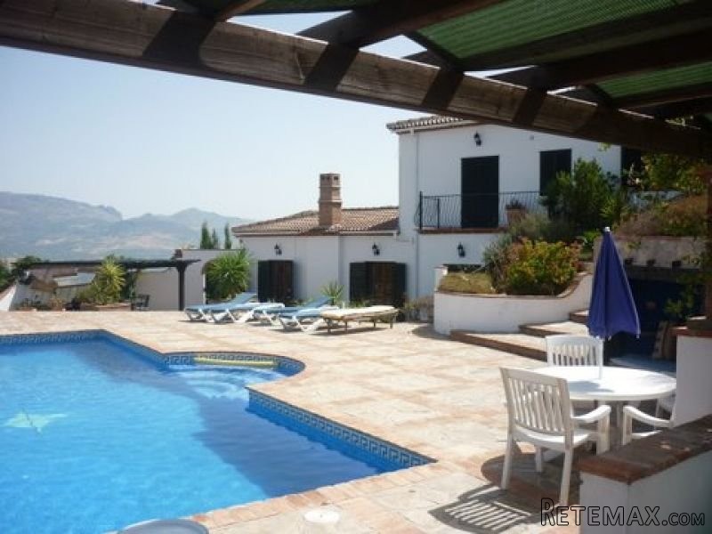 7 bedroom, 5 bathroom Villa, (build 420..