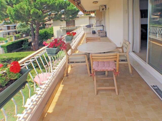 Apartment 3 bedrooms 98 m2 Juan les..
