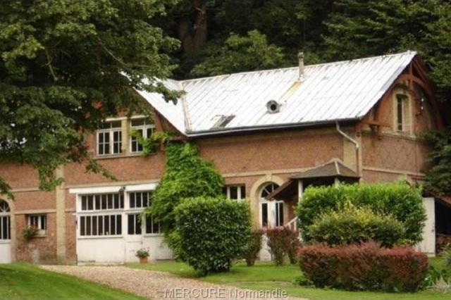 8 bedroom Castle For Sale: 76000 SEINE.. - 2