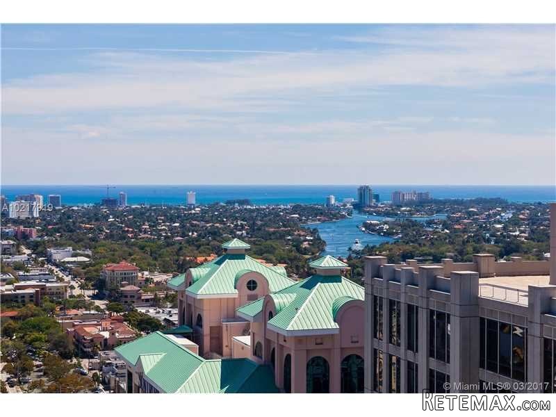 2 bedroom Flat For Sale: 350 SE 2nd St.. - 2