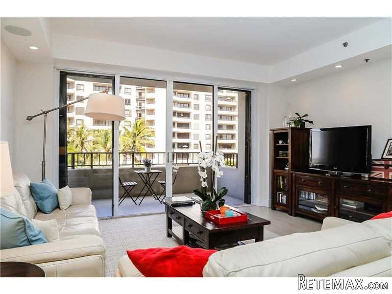 3 bedroom Flat For Sale: 201 Crandon.. - 2