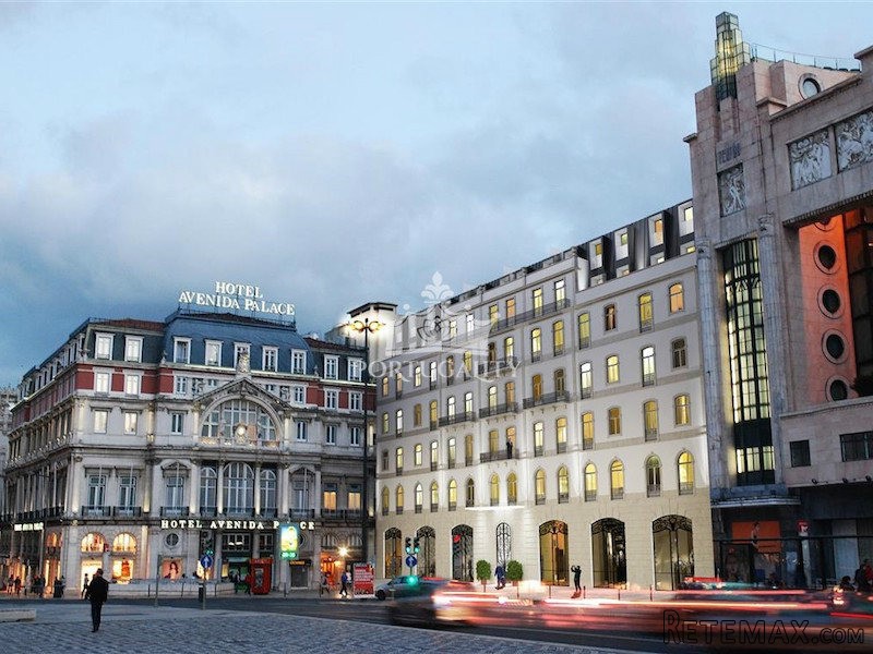 Luxury Apartments On Avenida Da..
