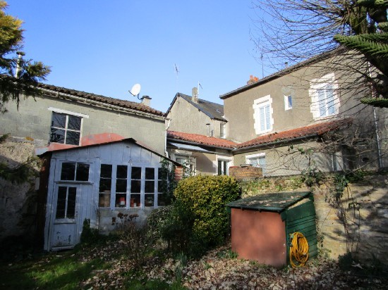 Nice House with Guest Gite