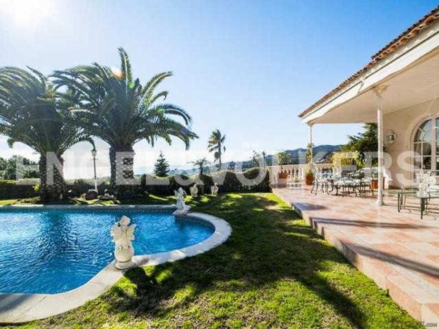 Luxury property overlooking the sea-BCN..