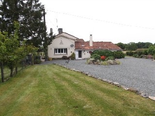 Well Located Country House - 2