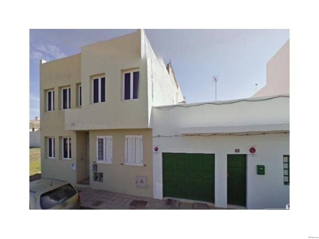 Apartment For Sale in Arrecife..