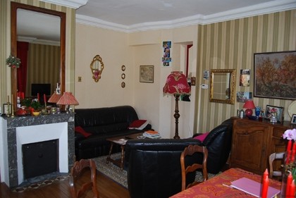 Beautiful 8-bed property bordered by.. - 2