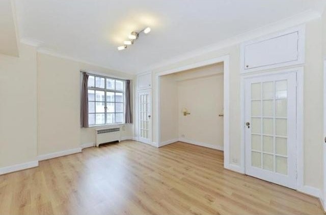 Studio - London - For Rent