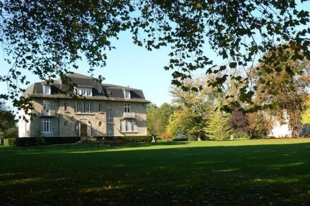 7 bedroom House For Sale: 02220 AISNE - 2