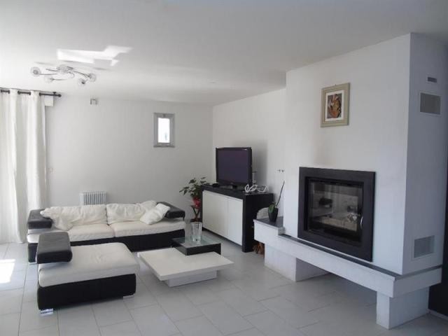 3 bedroom House For Sale: 86000 POITIERS
