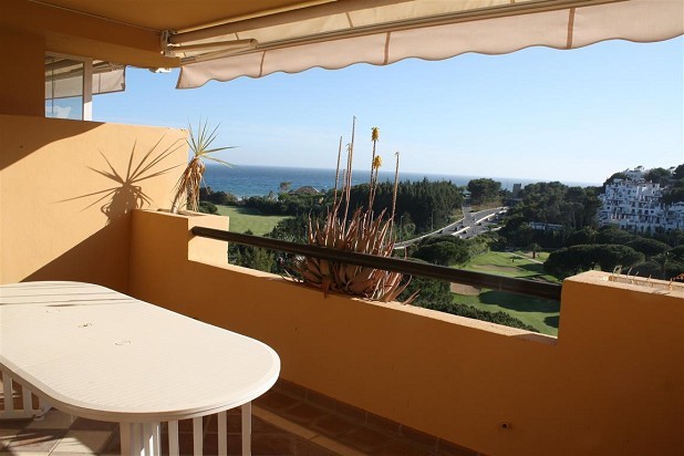 APARTMENT FOR SALE RIO REAL
