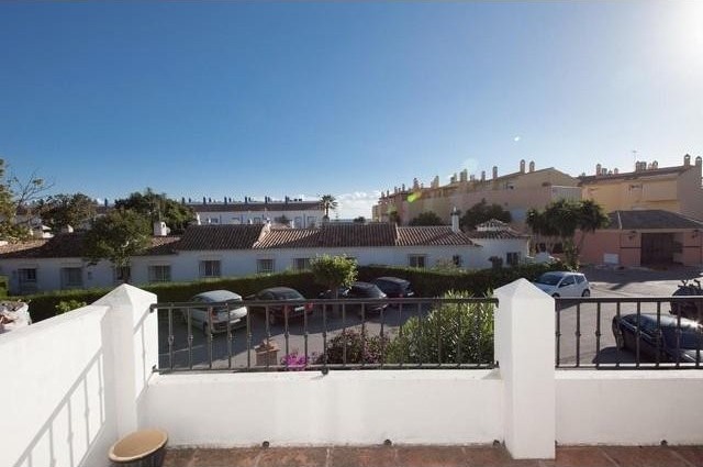 4 bedroom town house for sale