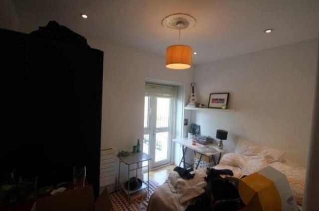 2 Bed Flat/Apartment To Let in London