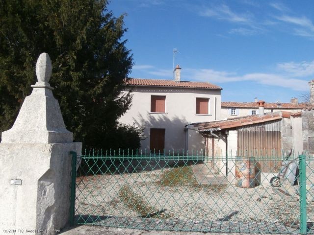4 bedroomed stone house