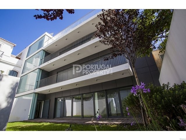 Apartments with superb river views