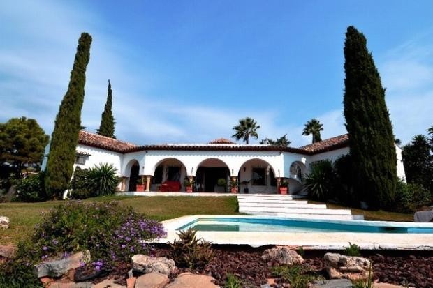 4 bedroom detached villa for sale