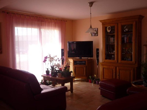 Modern Detached House Near Coast - 2